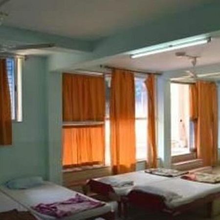 Sri Krishna Guest House & Reasturant Конарк Екстериор снимка