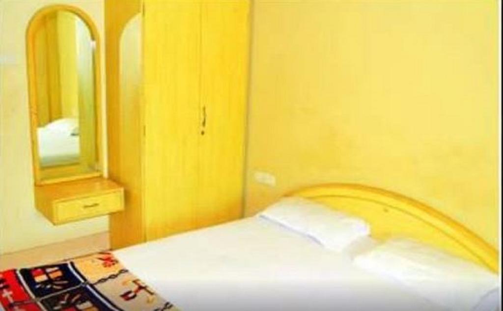 Sri Krishna Guest House & Reasturant Конарк Екстериор снимка