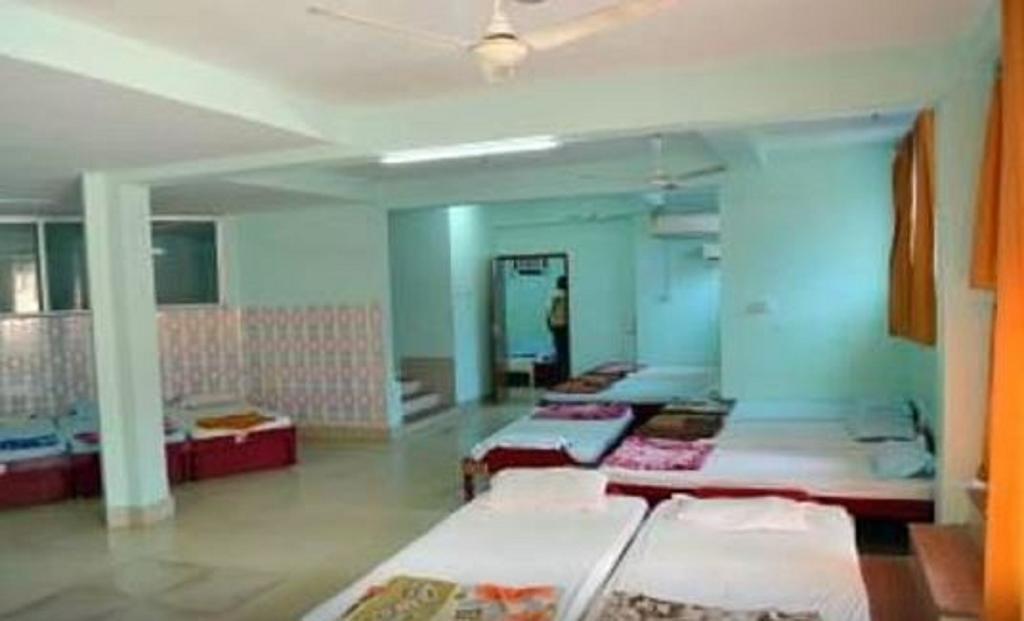Sri Krishna Guest House & Reasturant Конарк Екстериор снимка